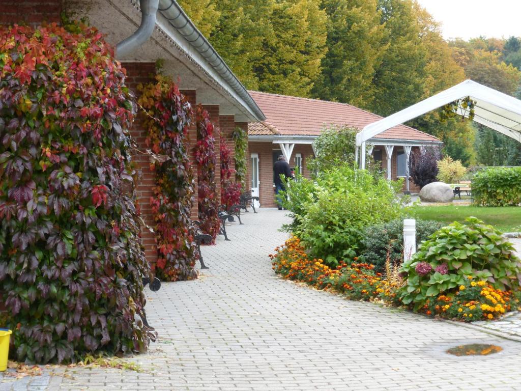 Mallin Hotel Am Schlosspark מראה חיצוני תמונה